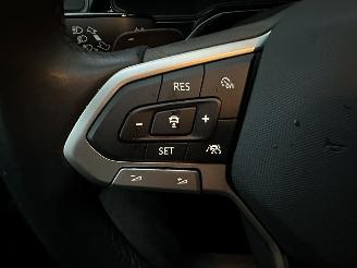 Volkswagen Polo Gereserveerd 1.0 TSI 95pk 7-traps aut + f1 Life Edition 5drs - nap - navi - camera - carplay - front + line assist picture 30