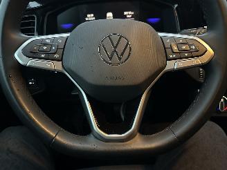 Volkswagen Polo Gereserveerd 1.0 TSI 95pk 7-traps aut + f1 Life Edition 5drs - nap - navi - camera - carplay - front + line assist picture 29