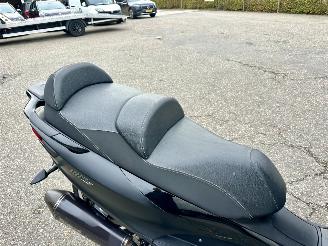 Piaggio MP3 500 Lt Sport ABS 39pk - akrapovic - matzwart - abs - asr - nieuwe banden - recent beurt gehad - rijdbaar picture 22