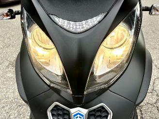 Piaggio MP3 500 Lt Sport ABS 39pk - akrapovic - matzwart - abs - asr - nieuwe banden - recent beurt gehad - rijdbaar picture 3