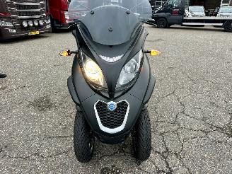 Piaggio MP3 500 Lt Sport ABS 39pk - akrapovic - matzwart - abs - asr - nieuwe banden - recent beurt gehad - rijdbaar picture 28