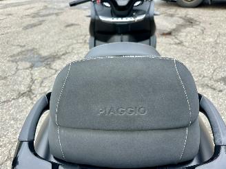 Piaggio MP3 500 Lt Sport ABS 39pk - akrapovic - matzwart - abs - asr - nieuwe banden - recent beurt gehad - rijdbaar picture 49