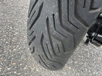 Piaggio MP3 500 Lt Sport ABS 39pk - akrapovic - matzwart - abs - asr - nieuwe banden - recent beurt gehad - rijdbaar picture 14