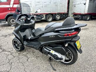 Piaggio MP3 500 Lt Sport ABS 39pk - akrapovic - matzwart - abs - asr - nieuwe banden - recent beurt gehad - rijdbaar picture 53