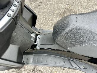 Piaggio MP3 500 Lt Sport ABS 39pk - akrapovic - matzwart - abs - asr - nieuwe banden - recent beurt gehad - rijdbaar picture 31