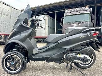 krockskadad bil motor Piaggio MP3 500 Lt Sport ABS 39pk - akrapovic - matzwart - abs - asr - nieuwe banden - recent beurt gehad - rijdbaar 2014/7