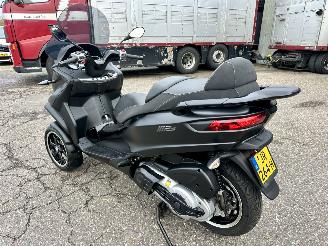 Piaggio MP3 500 Lt Sport ABS 39pk - akrapovic - matzwart - abs - asr - nieuwe banden - recent beurt gehad - rijdbaar picture 7