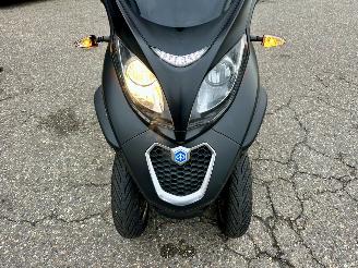 Piaggio MP3 500 Lt Sport ABS 39pk - akrapovic - matzwart - abs - asr - nieuwe banden - recent beurt gehad - rijdbaar picture 29