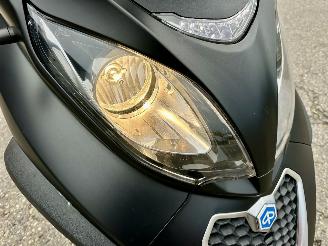 Piaggio MP3 500 Lt Sport ABS 39pk - akrapovic - matzwart - abs - asr - nieuwe banden - recent beurt gehad - rijdbaar picture 55