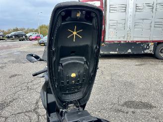 Piaggio MP3 500 Lt Sport ABS 39pk - akrapovic - matzwart - abs - asr - nieuwe banden - recent beurt gehad - rijdbaar picture 54