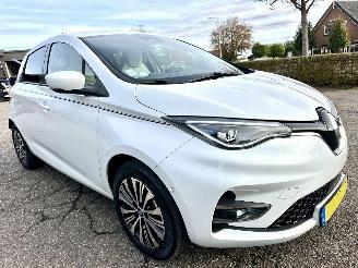 Renault Zoé Gereserveerd R135 52kWh aut S.Limitee Riviera - 12dkm - leer - nav - cam - keyless - incl batterij - stuurverw - stoelverw picture 4