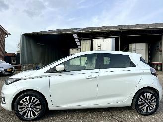 krockskadad bil auto Renault Zoé R135 52kWh aut S.Limitee Riviera - 12dkm - leer - nav - cam - keyless - incl batterij - stuurverw - stoelverw 2020/12