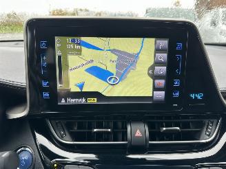 Toyota C-HR 1.8 Full Hybrid 148pk aut Energy - 42dkm nap - navi - camera - keyless entry + start - front + line assist picture 43