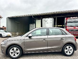 Vaurioauto  passenger cars Audi A1 Sportback 1.0 TFSI 95pk Prol Pl 5drs - 68dkm - navi - pdc - stoelverw - bearlock - clima - cruise 2015/11