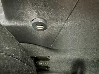 Audi A1 Sportback 1.0 TFSI 95pk Design Prol.Pl 5drs - 68dkm - navi - pdc - stoelverw - bearlock - clima - cruise picture 25