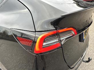 Tesla Model Y Long Range RWD 75kWh 351pk aut - pano - leer - carbon - 360cam - stoelverw v+a - multimedia achter - full self driving picture 91