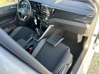 Volkswagen Polo 1.0 TSI 95pk Life 5drs - 76dkm nap - front + line assist - acc - pdc v+a - airco - cruise contr - lmv picture 17