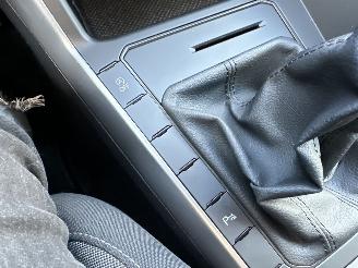 Volkswagen Polo 1.0 TSI 95pk Life 5drs - 76dkm nap - front + line assist - acc - pdc v+a - airco - cruise contr - lmv picture 39