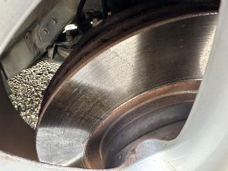 Toyota Auris 1.8 Full Hybrid 123pk aut Executive - nap - navi - camera - keyless entry + start - lmv + 4x goede banden picture 77