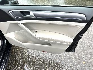 Volkswagen e-Golf 7.5 aut Highl - nap - virtual - keyless - leer - stoelverw - sfeerverl - cam - front + line + side assist picture 49