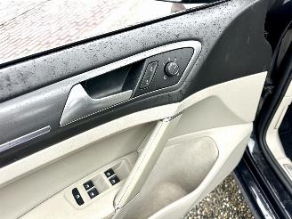 Volkswagen e-Golf 7.5 aut Highl - nap - virtual - keyless - leer - stoelverw - sfeerverl - cam - front + line + side assist picture 67