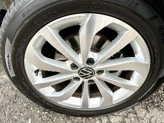 Volkswagen T-Roc Gereserveerd 1.5 TSI 150pk 7-Traps aut Life - 7dkm nap - navi - cam - virtual - front + line + park assist - keyless picture 61