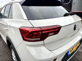 Volkswagen T-Roc Gereserveerd 1.5 TSI 150pk 7-Traps aut Life - 7dkm nap - navi - cam - virtual - front + line + park assist - keyless picture 91