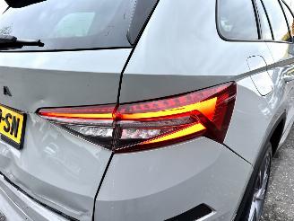 Skoda Kodiaq 1.5 TSI 150pk 7-traps aut Sportline Bus - nap - nardo grey - keyless - virtual - sfeerverl - nav - cam - memory picture 100