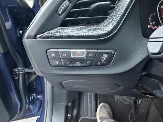 BMW 1-serie Gereserveerd 118i 136pk 7-Traps aut High Exe - nap - virtual - nav - cam - front + line + park assist - leer + stoelverw - sfeerverl picture 47