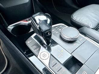 BMW 1-serie Gereserveerd 118i 136pk 7-Traps aut High Exe - nap - virtual - nav - cam - front + line + park assist - leer + stoelverw - sfeerverl picture 38