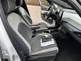 Volkswagen ID.3 58kWh 204pk aut First Plus - nap - navi - cam - keyless - 19 inch - stuurverw - front + line assist - sfeerverl picture 49
