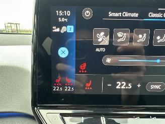 Volkswagen ID.3 58kWh 204pk aut First Plus - nap - navi - cam - keyless - 19 inch - stuurverw - front + line assist - sfeerverl picture 23