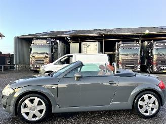 Unfallwagen Audi TT Roadster 1.8 5V Turbo quattro 2001/5