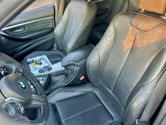 BMW 3-serie 330e 245pk 8-traps aut + f1 high exe - 112dkm nap - harman  - stuur + stoelverw v+a - 360cam - head up - elektr rollo picture 38
