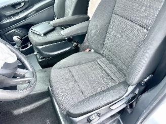 Mercedes Vito Tourer 110 CDI 102pk extra lang 9 Pers - nap - 1e eig - airco - cruise - getint glas - privacy glass - side bars picture 16