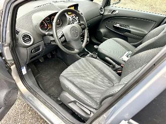 Opel Corsa 1.4-16V 101pk Cosmo 5drs - pano - nap - clima - cruise - half leer - pdc - licht + regens + dimmend binnenspiegel picture 20