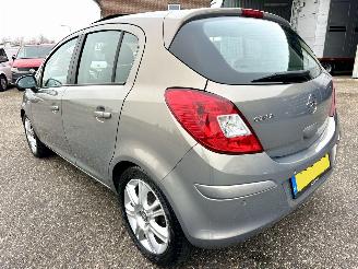 Opel Corsa 1.4-16V 101pk Cosmo 5drs - pano - nap - clima - cruise - half leer - pdc - licht + regens + dimmend binnenspiegel picture 7