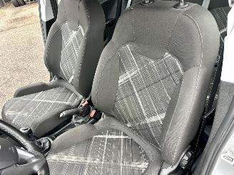 Opel Corsa-E 1.0 Turbo 90pk 6-bak online edition 5drs - nap - stuurverw + stoelverw - pdc v+a - airco - cruise picture 24