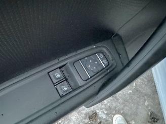 Renault Kangoo E-Tech 44kwh 122pk aut advance - nap - 2x schuifdeur - 1e eig - clima - cruise - pdc picture 46