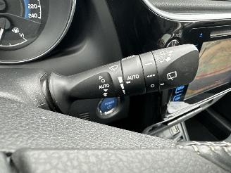 Toyota Auris Touring Sports Gereserveerd 1.8 Hybrid 123pk aut Exe - pano - nap - navi - camera - keyless - front + line + park assist picture 28