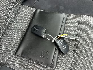 Toyota Auris Touring Sports Gereserveerd 1.8 Hybrid 123pk aut Exe - pano - nap - navi - camera - keyless - front + line + park assist picture 50