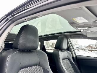 Toyota Auris Touring Sports Gereserveerd 1.8 Hybrid 123pk aut Exe - pano - nap - navi - camera - keyless - front + line + park assist picture 15