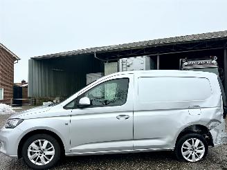 skadebil bedrijf Volkswagen Caddy 1.5 TSI 116pk 7-traps aut Highl - nap - virtual - standkachel - nav - cam - front + line + side + park assist 2024/3