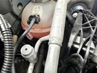 Peugeot 5008 1.2T 131pk 6-traps aut + F1 Crossway 7Pers - navi - leer - virtual - camera v+a - line + side assist - 50dkm picture 110