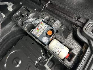 Volvo V-60 2.0 B4 Hybrid 8-traps aut R-Design - nap - virtual - leer - stuur + stoelverw - trekh - front + line + side assist picture 72