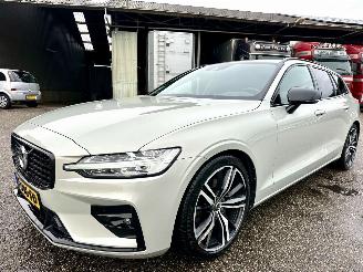 Volvo V-60 2.0 B4 Hybrid 8-traps aut R-Design - nap - virtual - leer - stuur + stoelverw - trekh - front + line + side assist picture 2