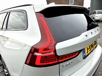 Volvo V-60 2.0 B4 Hybrid 8-traps aut R-Design - nap - virtual - leer - stuur + stoelverw - trekh - front + line + side assist picture 9