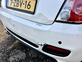 Fiat 500S 0.9 TwinAir Turbo 80pk Sport - airco - pdc - zwarte hemel - 16 inch lmv - asr - btw - zwart dak picture 10