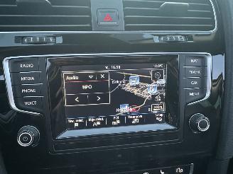 Volkswagen Golf 1.2 TSI 105pk 6-bak Highl 5drs - pano - nap - xenon - massage - navi - stoelverw - half leer - bearlock picture 18