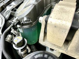 Volvo V-60 2.4 D5 Hybrid aut AWD R-Design - schuifdak - leer - nav - cam - front + line + side assist - harman/kardon picture 81